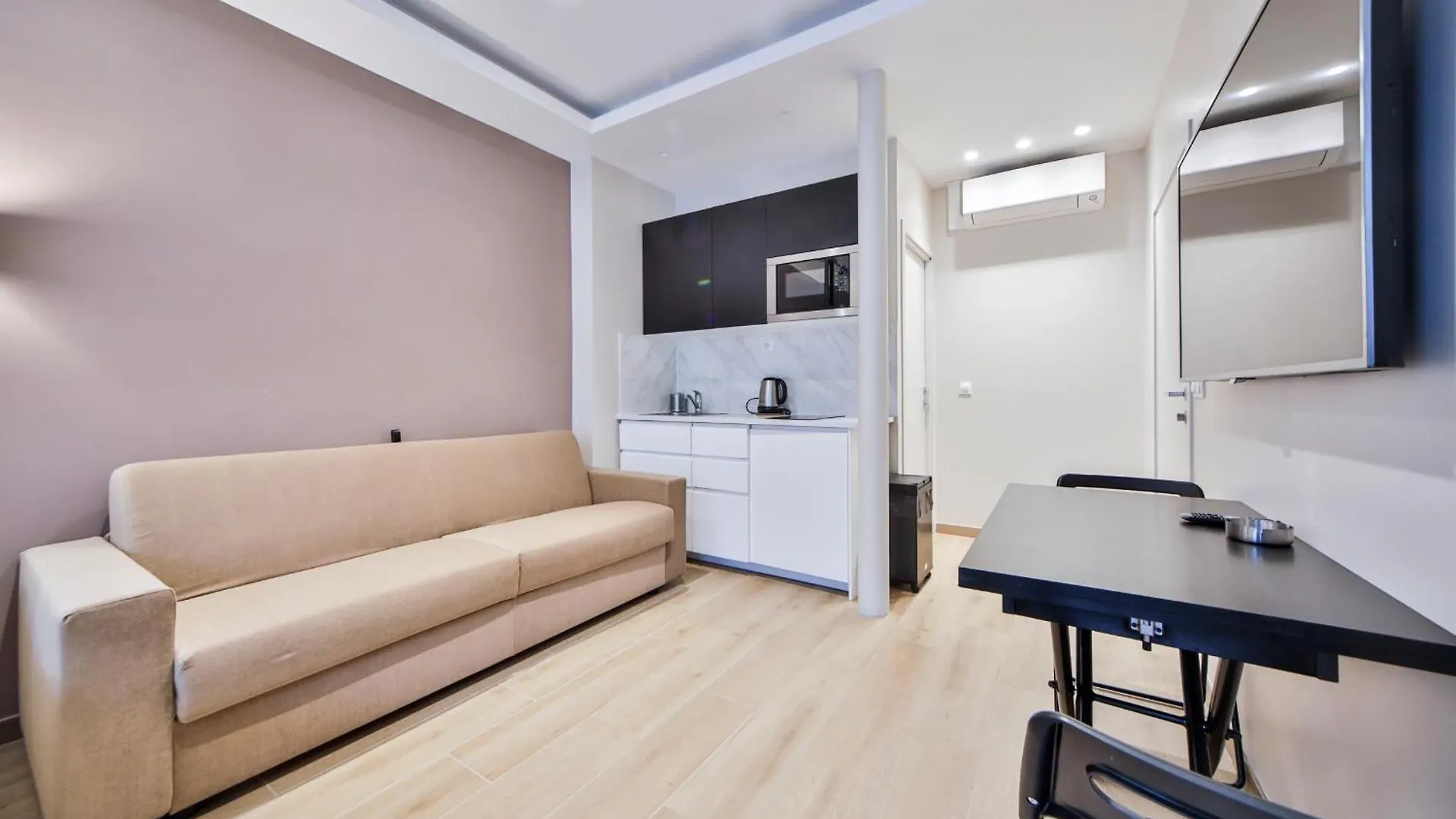 Blue Nights Apartments - Sébastopol Paris