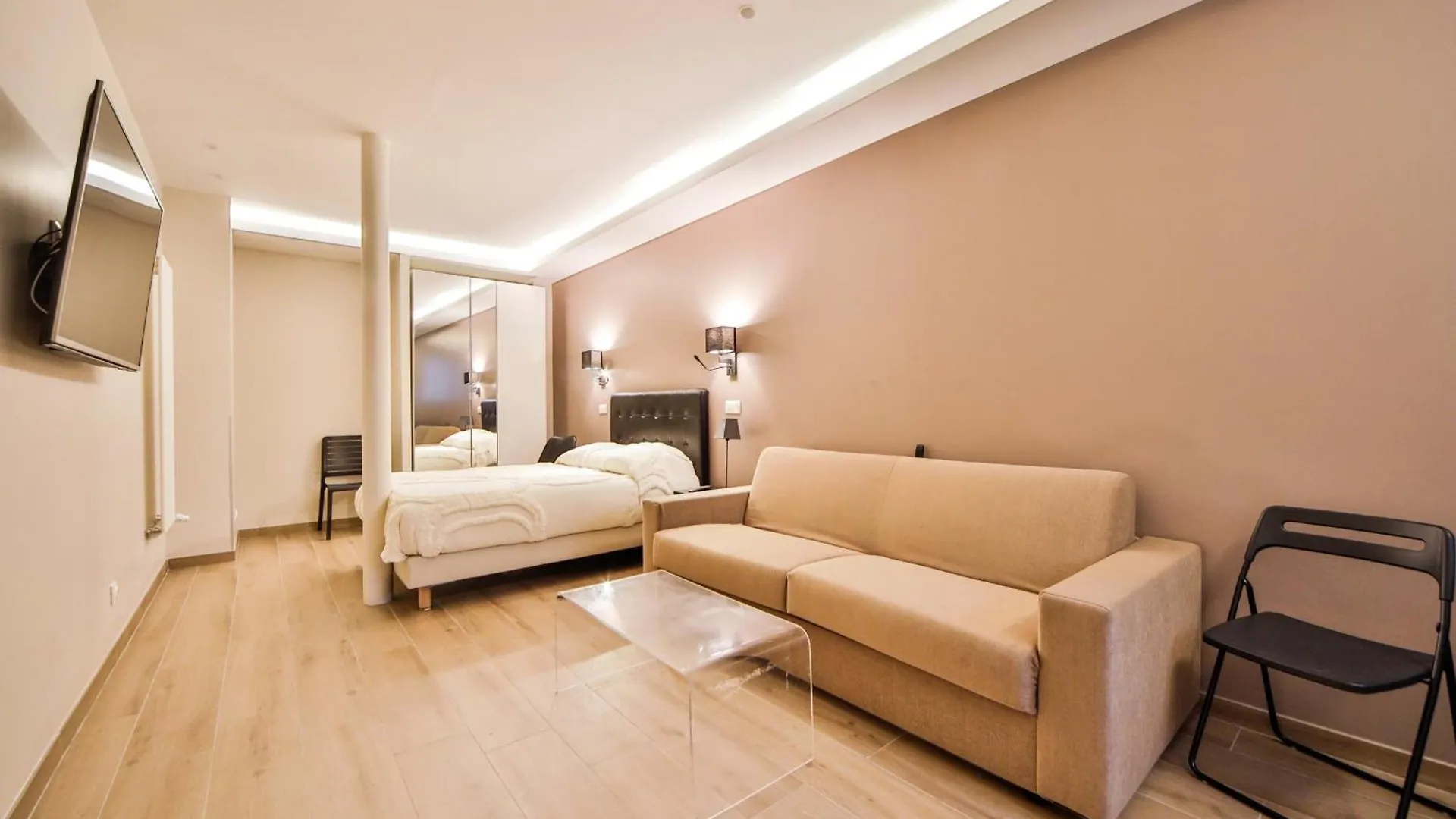 Blue Nights Apartments - Sébastopol Paris 0*,