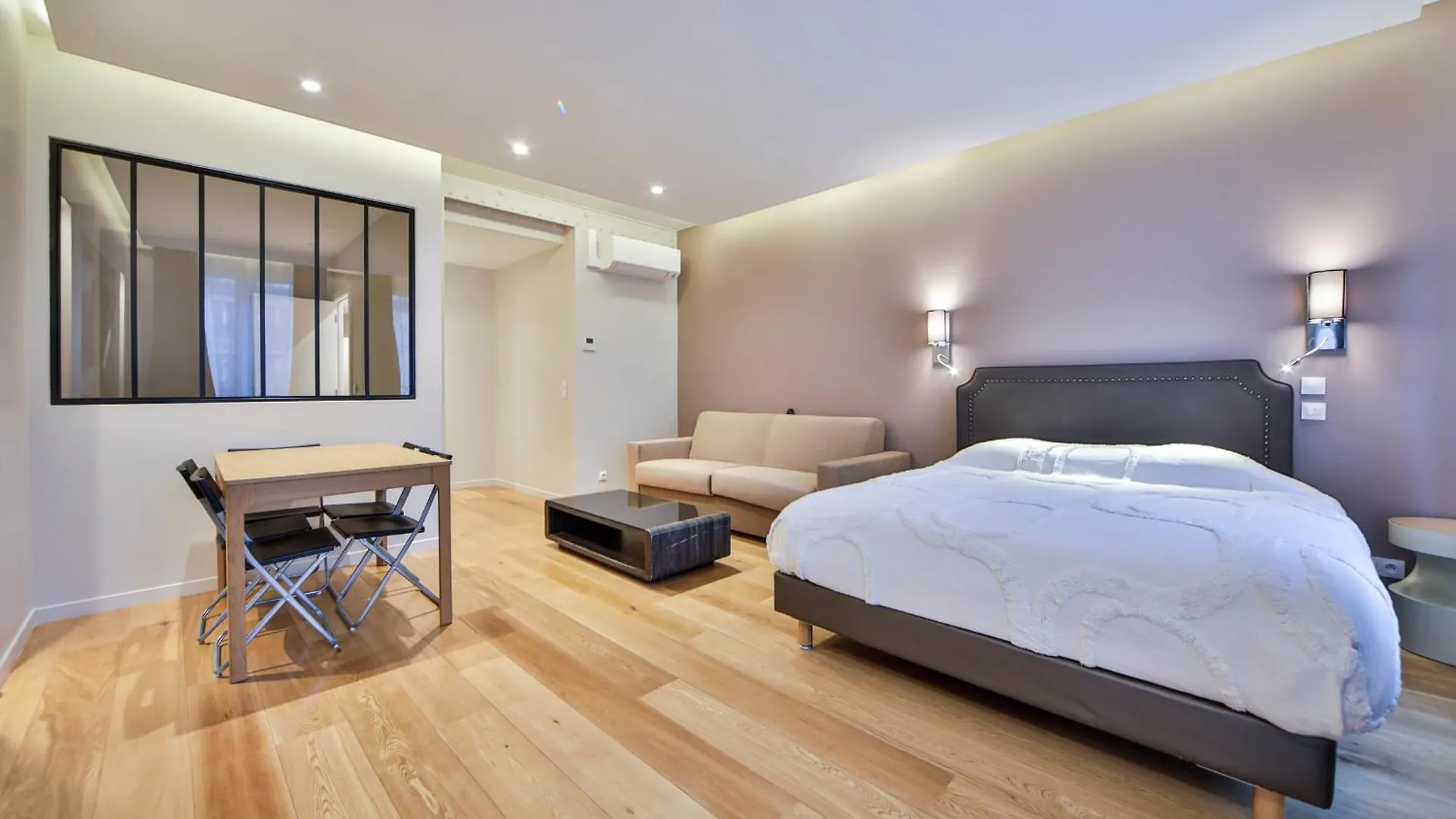 Blue Nights Apartments - Sébastopol Paris