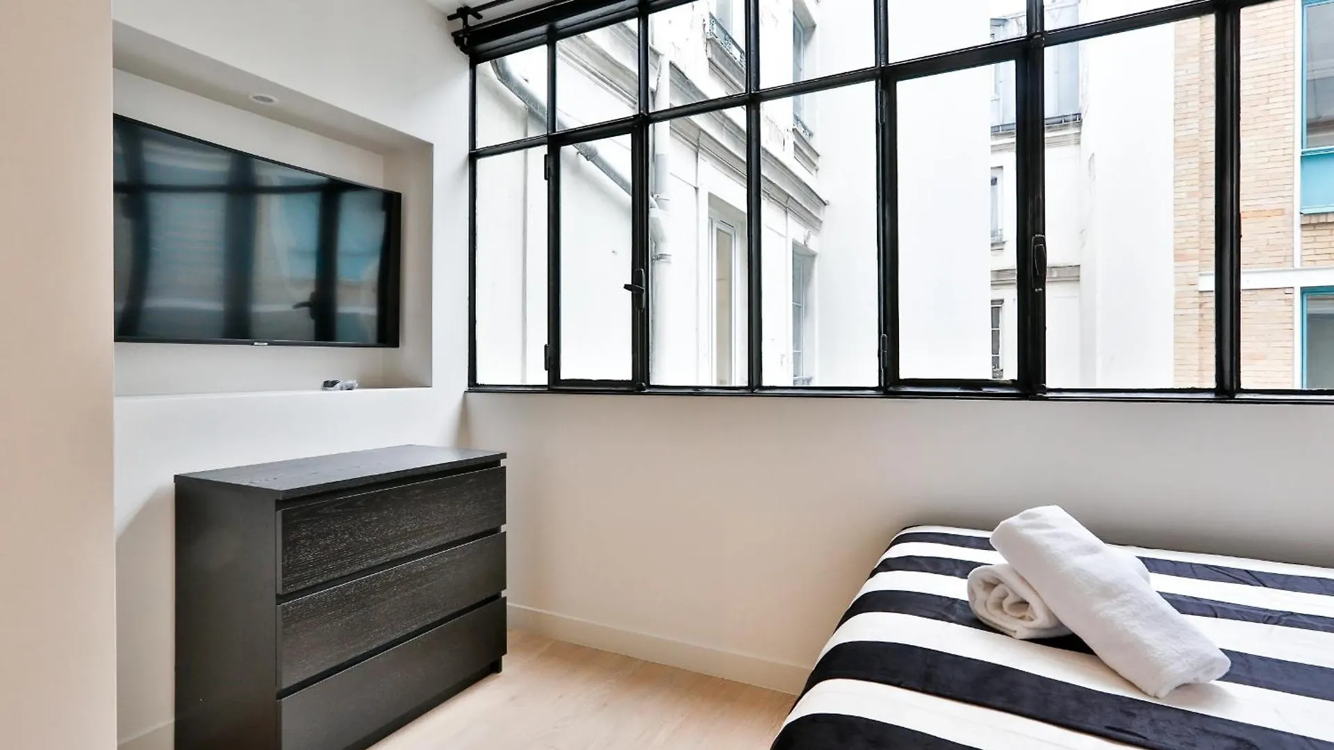 Blue Nights Apartments - Sebastopol Paris 0*,  Frankrig