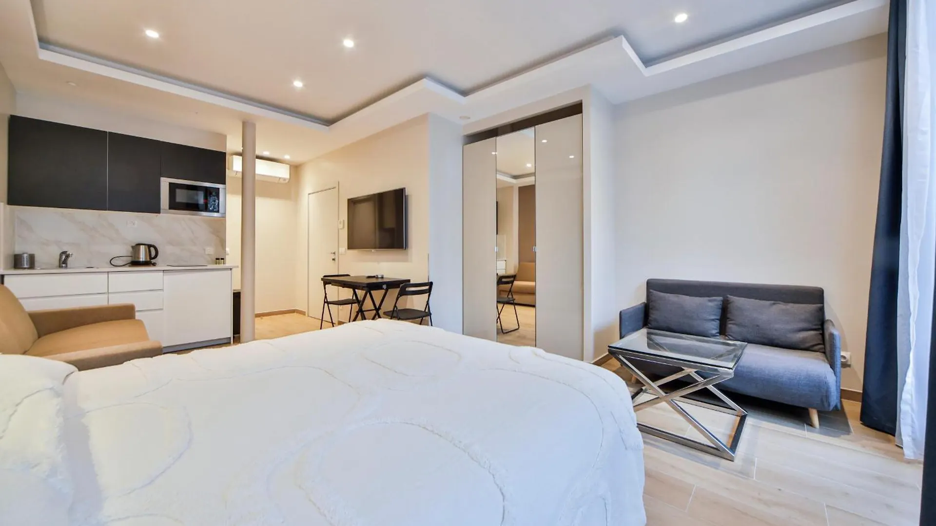 Blue Nights Apartments - Sebastopol Paris Frankrig